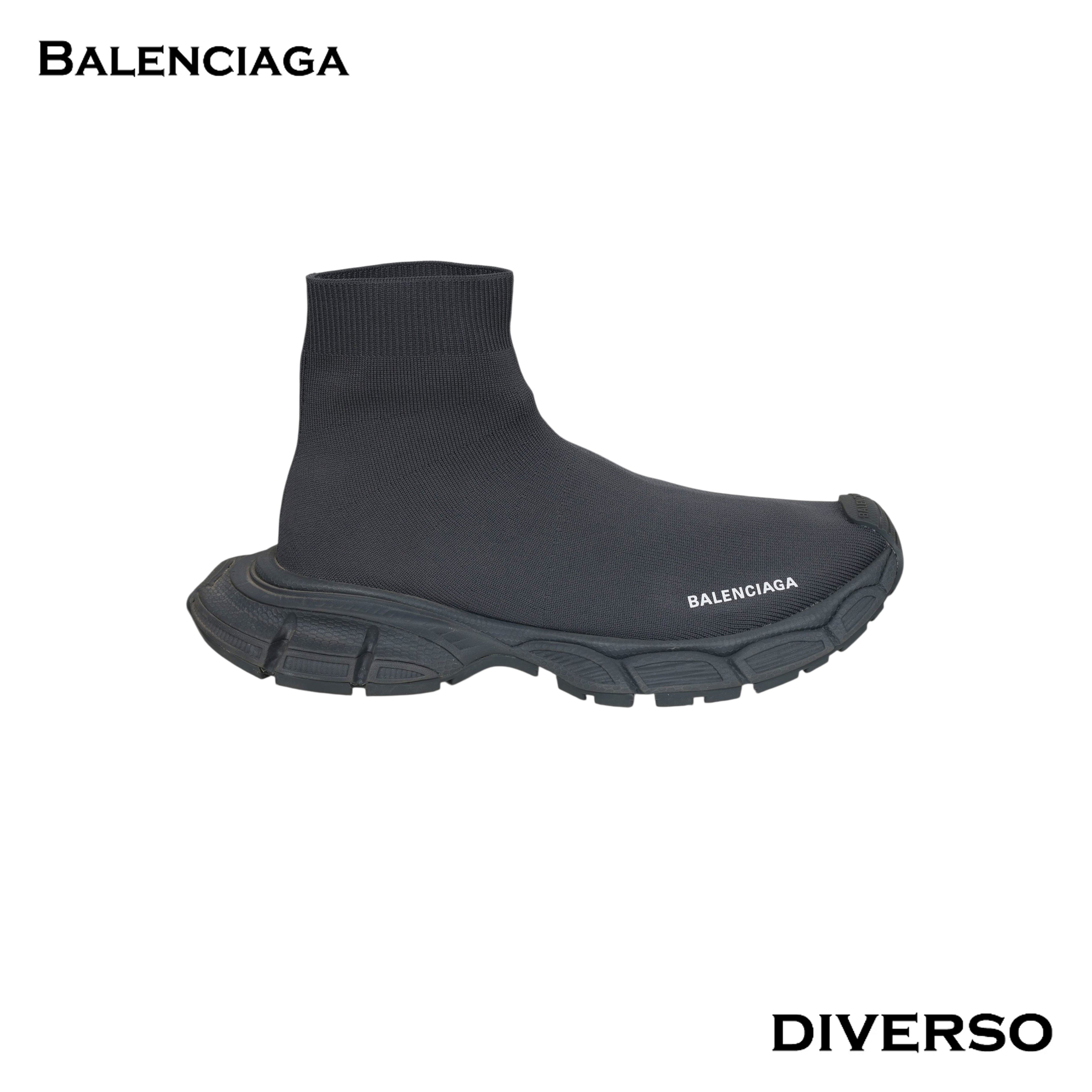 كوتشي رجالي BALENCIAGA